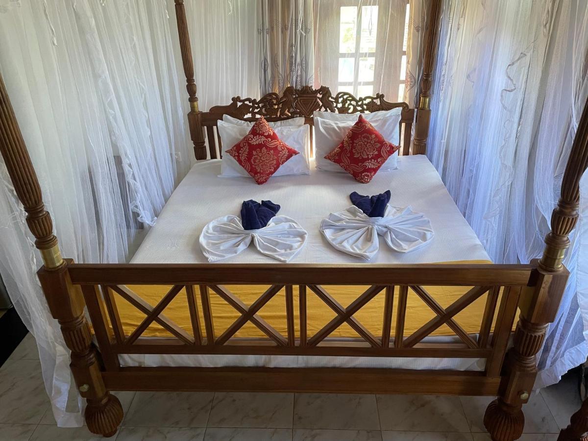 Flamingo Guest House Unawatuna Eksteriør billede