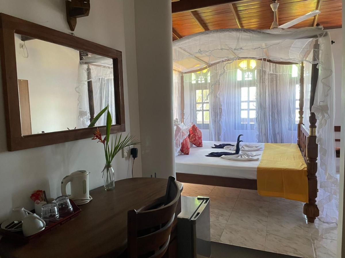Flamingo Guest House Unawatuna Eksteriør billede